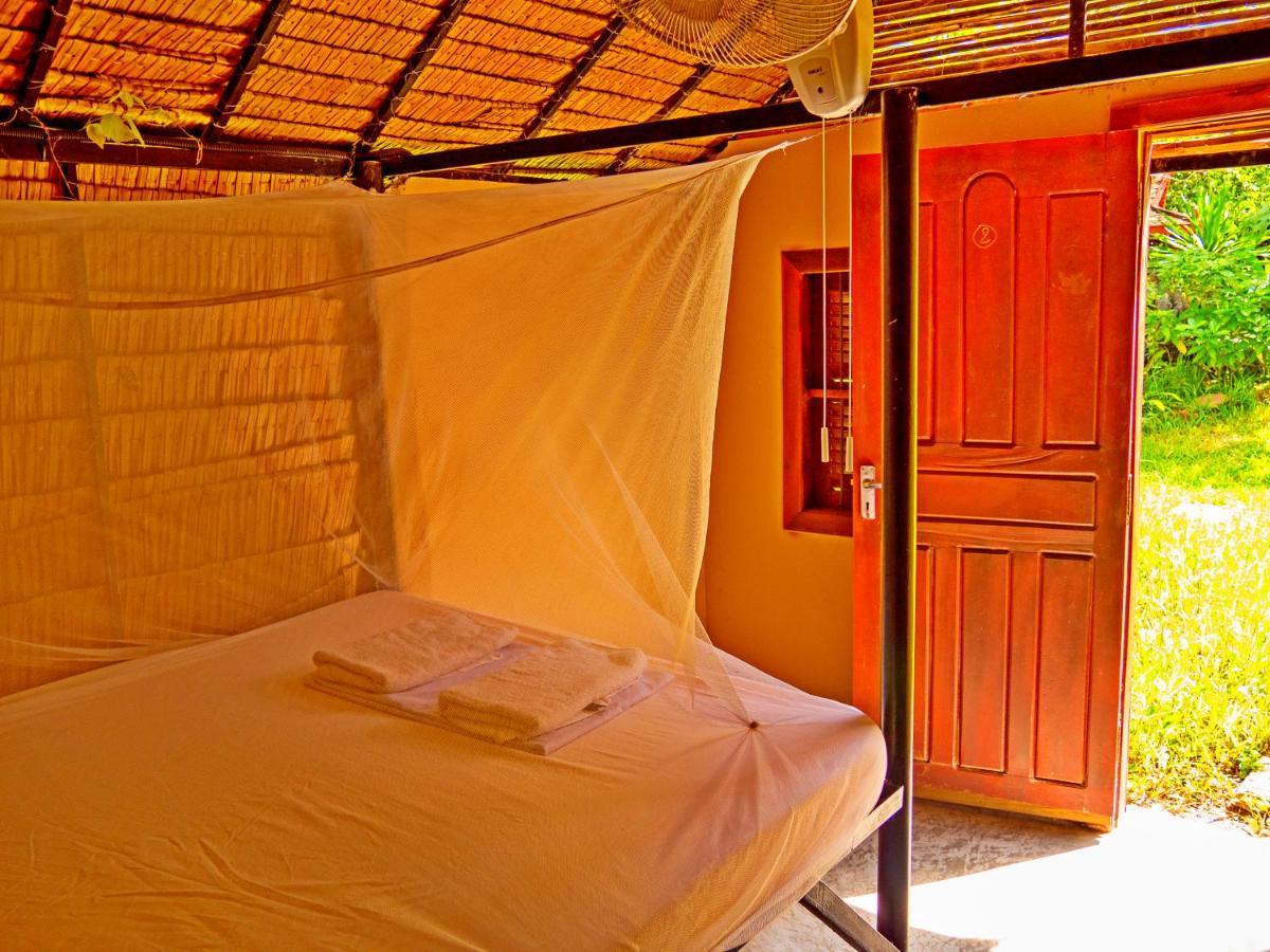 The Plantation Hostel Kampot Exterior foto